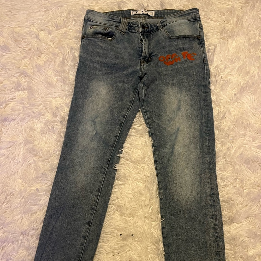 Off white Jeans 
Size 28